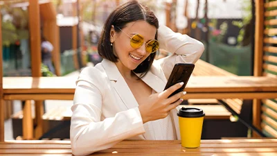 Нова дигитална услуга за поръчки в заведения за хранене чрез QR код от Банка ДСК и OrderHook.