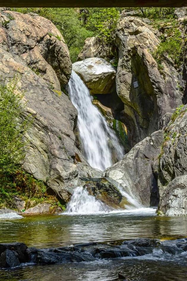 Mariya Ivanova-ВОДОПАД СУЧУРУМ, Karlovo