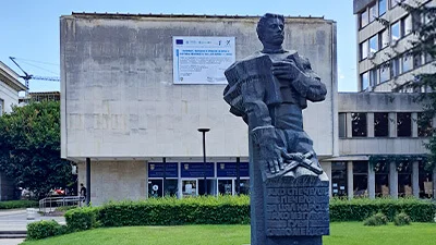 Банка ДСК - част от обновяването на концертна зала в Плевен